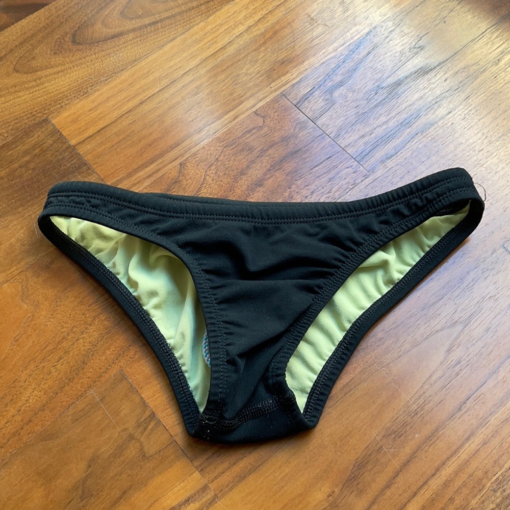 Jolyn Midl Bikini Bottoms